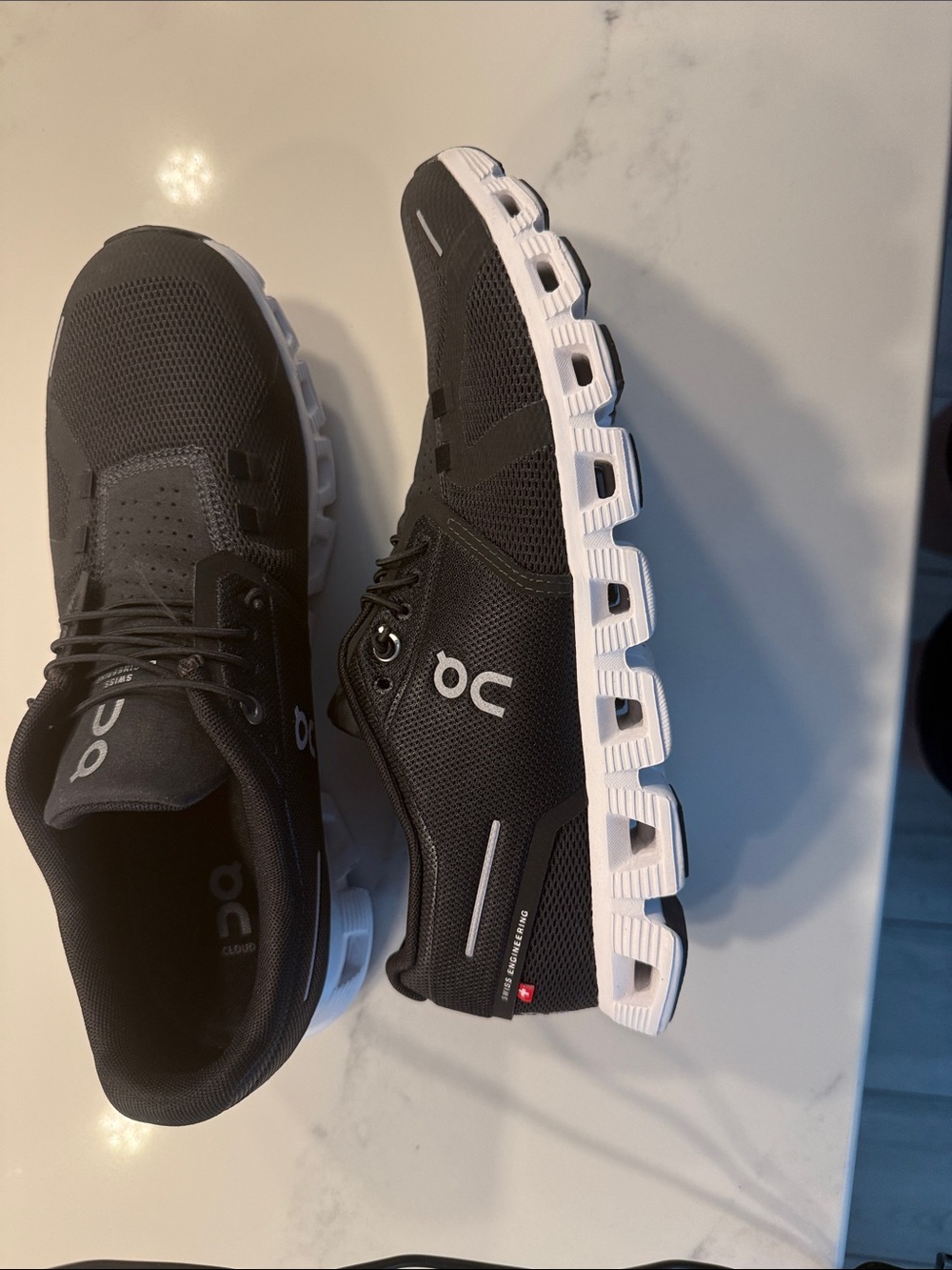 On Cloud Sneakers6 in Black with White Sole